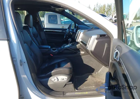 2017 Porsche Cayenne E-Hybrid S Platinum Edition from USA, damaged, VIN WP1AE2A27HLA70847